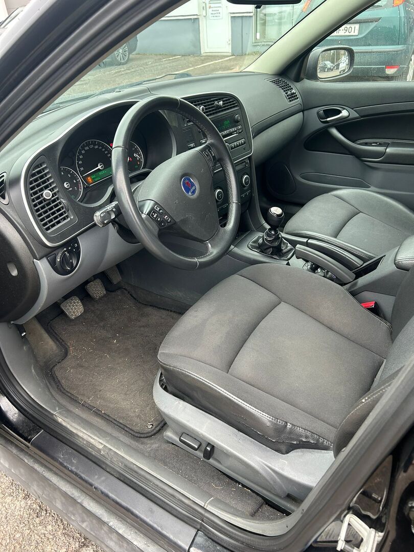 Saab 9-3 2007 Musta