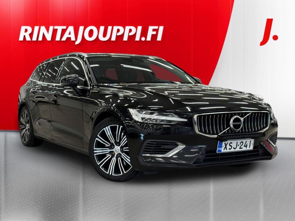 Volvo V60 2020 Musta