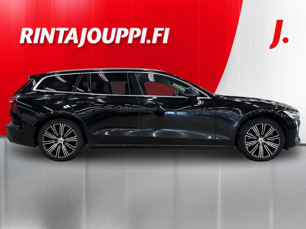 Volvo V60 2020 Musta