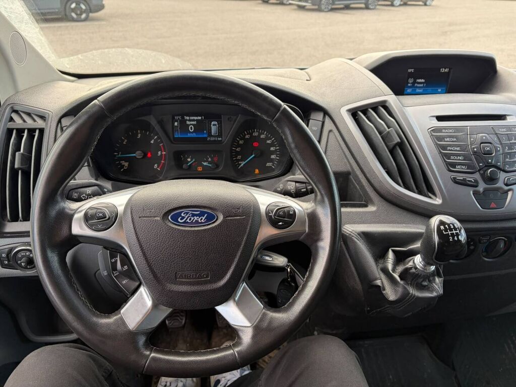 Ford Transit 2018 Valkoinen