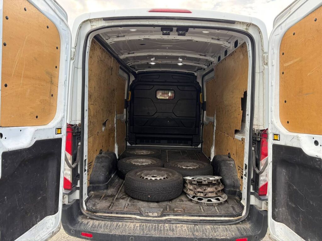Ford Transit 2018 Valkoinen