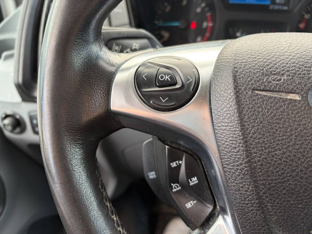 Ford Transit 2018 Valkoinen