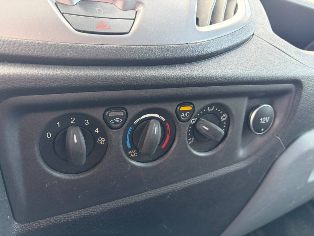 Ford Transit 2018 Valkoinen