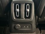 Volvo XC40 2020 Musta