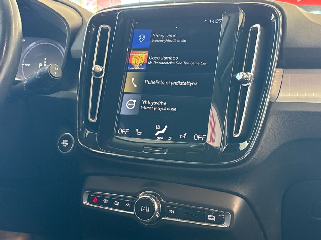 Volvo XC40 2020 Musta