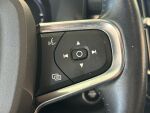 Volvo XC40 2020 Musta