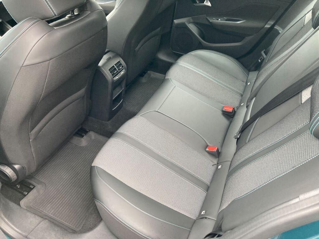 Peugeot 308 2023 Metallinhohto Vihreä