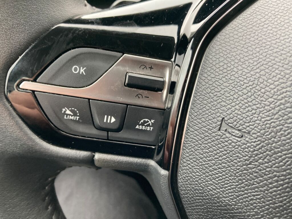 Peugeot 308 2023 Metallinhohto Vihreä