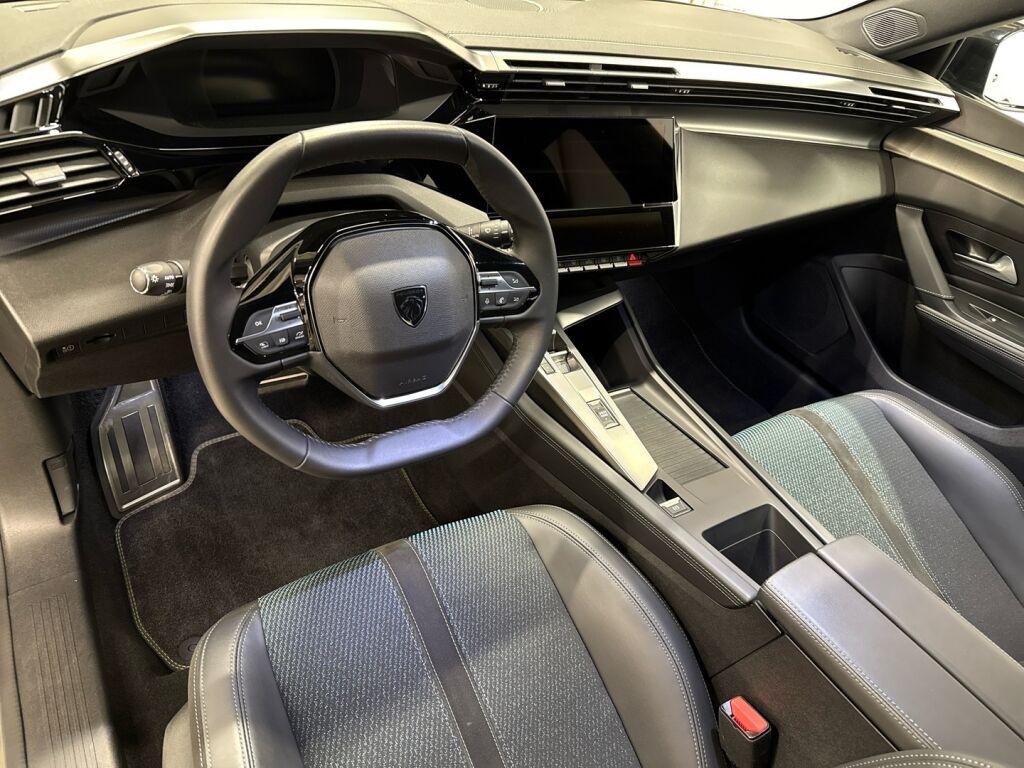 Peugeot E-308 2023 Vihreä