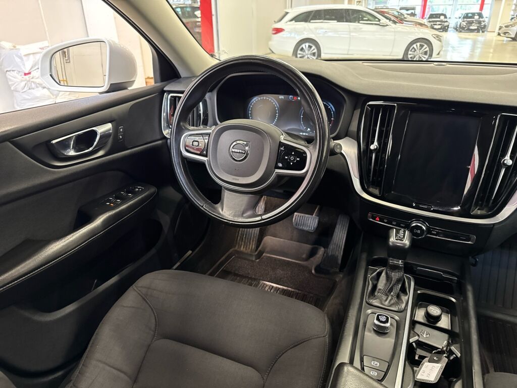 Volvo V60 Cross Country 2019 Valkoinen