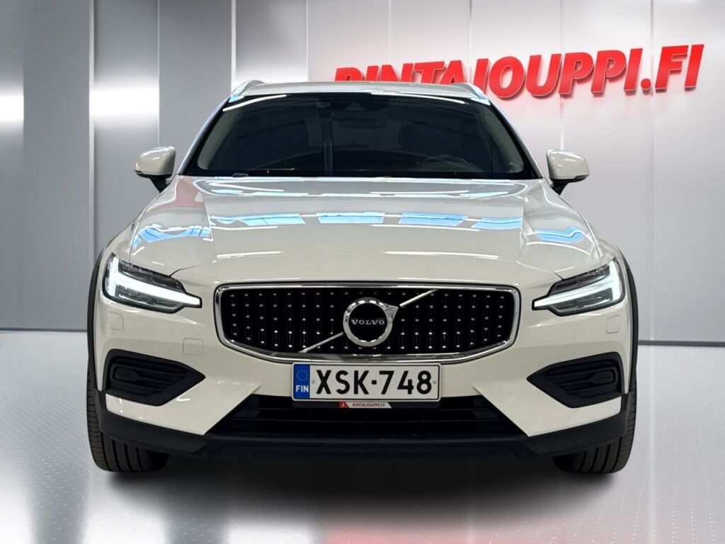 Volvo V60 Cross Country 2019 Valkoinen