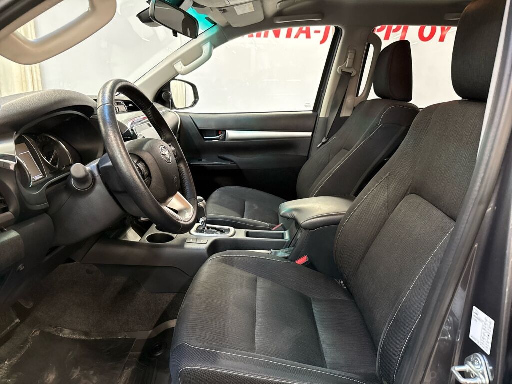 Toyota HILUX 2024 Harmaa