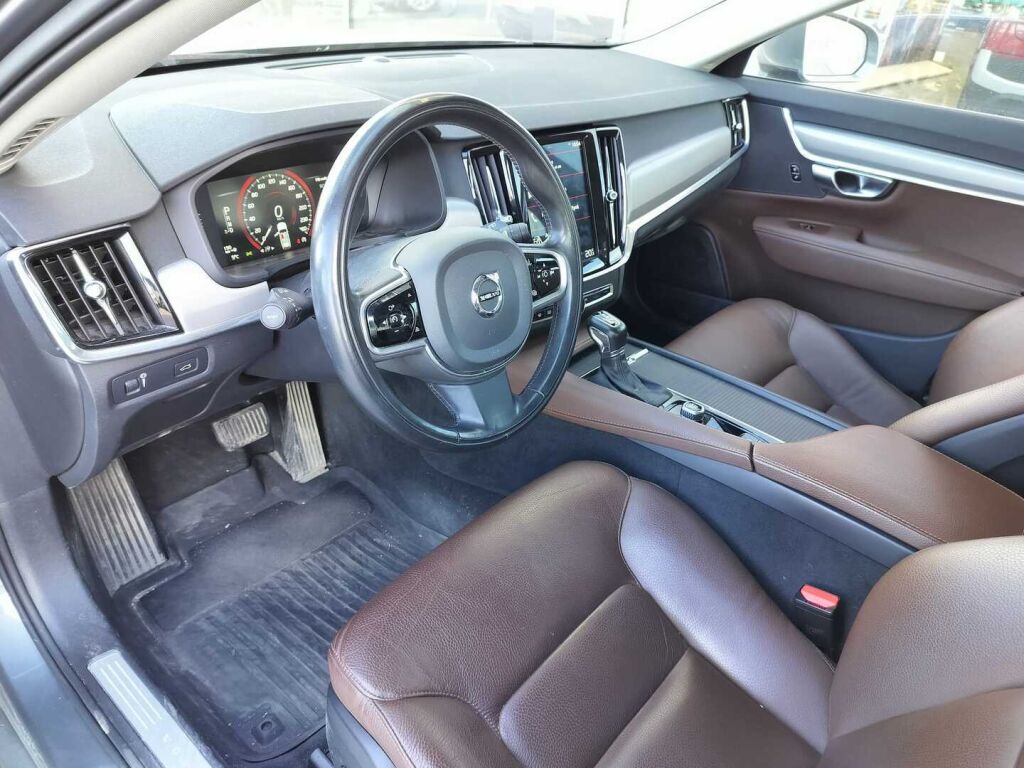 Volvo V90 2019 Harmaa