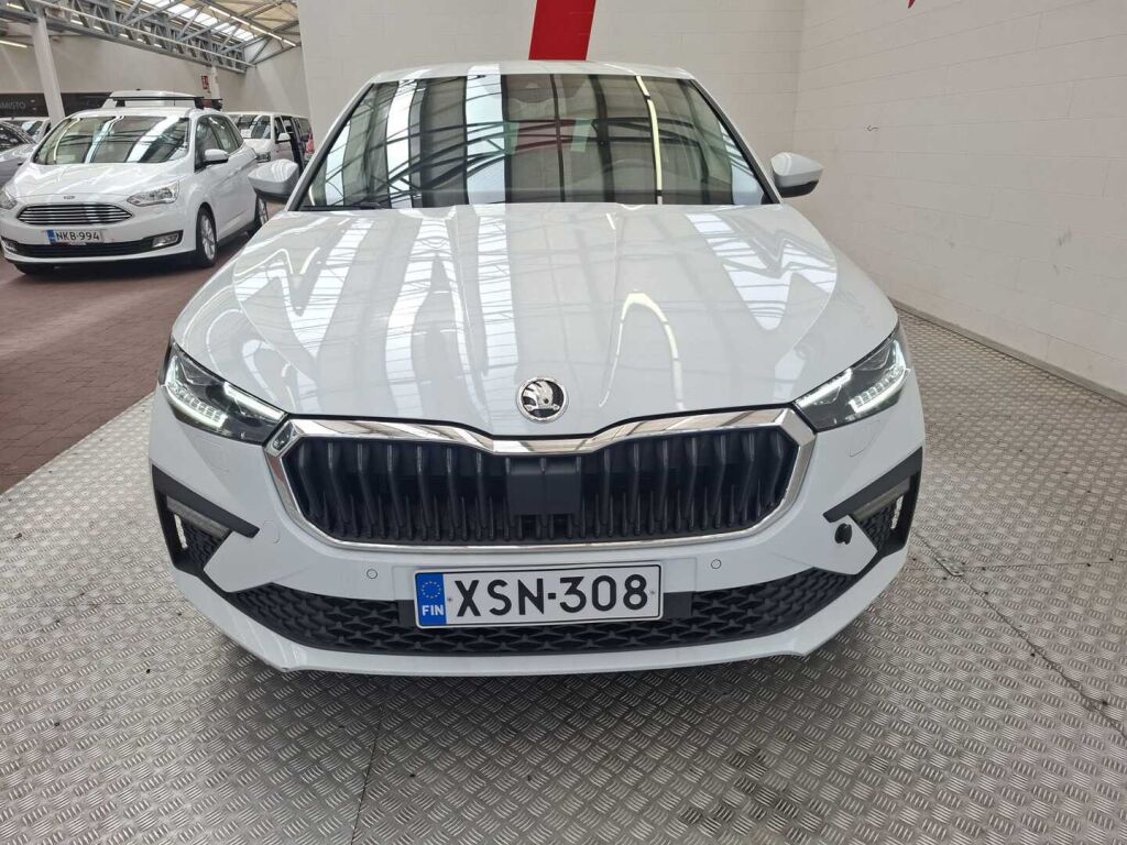 Skoda Scala 2024 Valkoinen