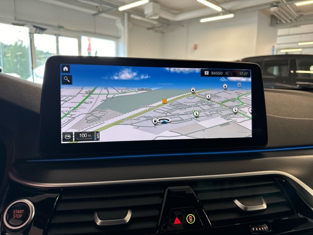 BMW 530 2022 Valkoinen