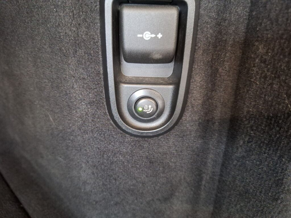 BMW 530 2022 Valkoinen