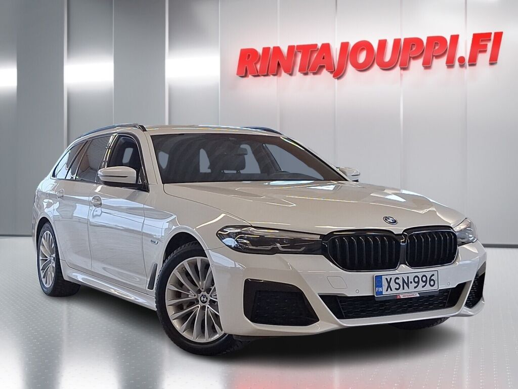 BMW 530 2022 Valkoinen
