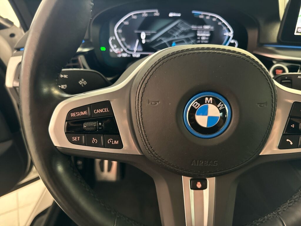 BMW 530 2022 Valkoinen