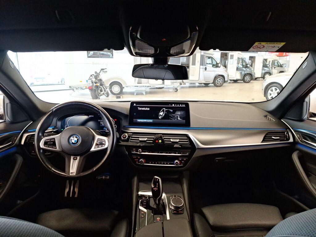 BMW 530 2022 Valkoinen