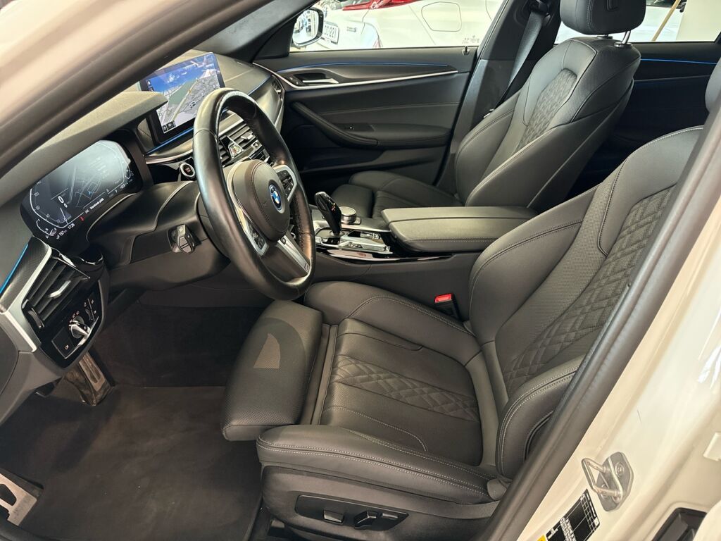 BMW 530 2022 Valkoinen