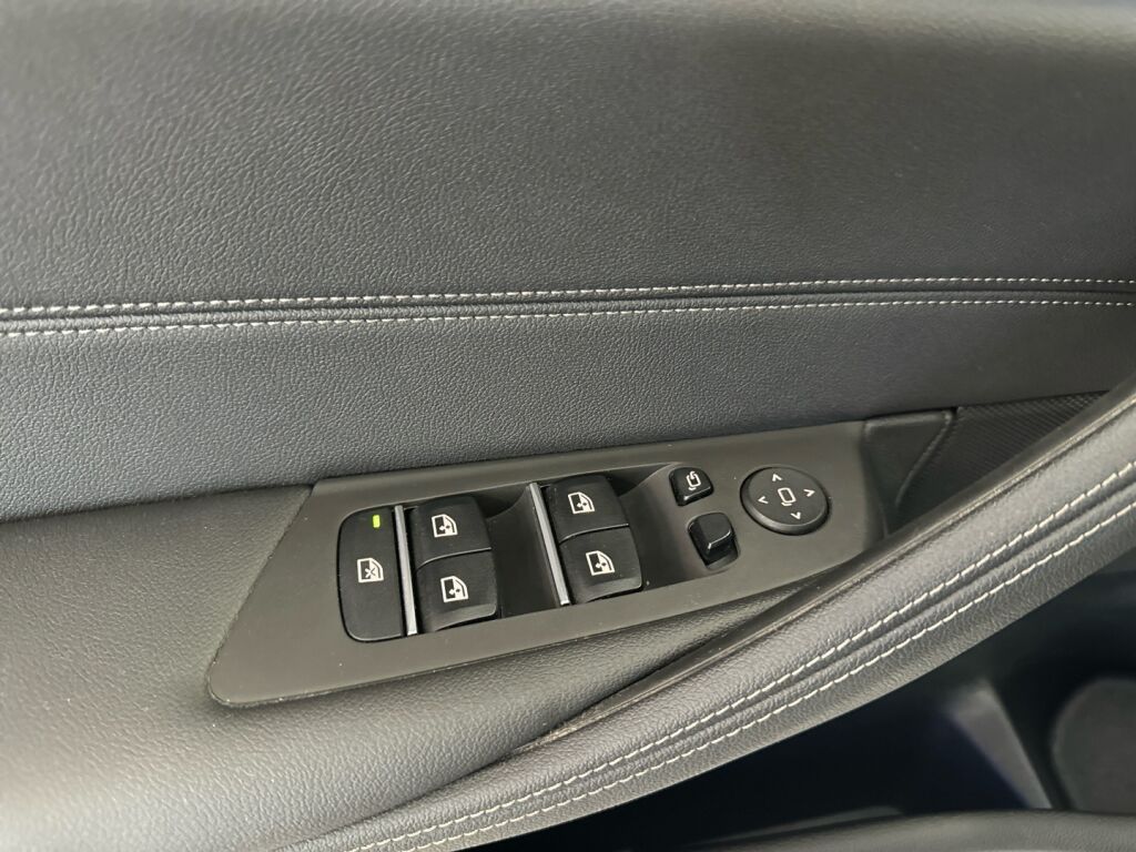 BMW 530 2022 Valkoinen