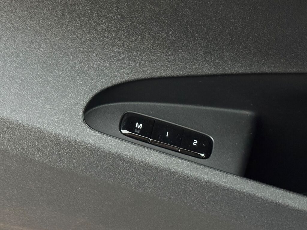 Polestar 2 2024 Harmaa