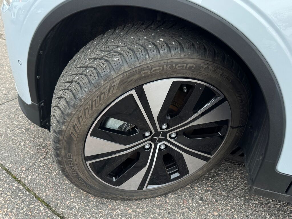 Polestar 2 2024 Harmaa