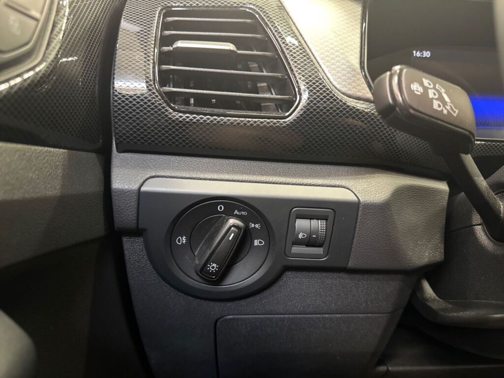 Volkswagen T-Cross 2024 Harmaa