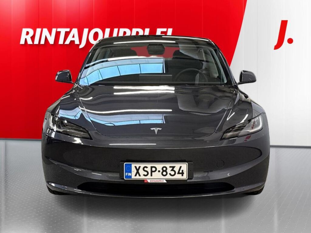 Tesla Model 3 2024 Harmaa