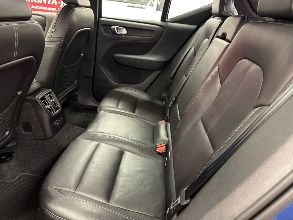 Volvo XC40 2020 Sininen