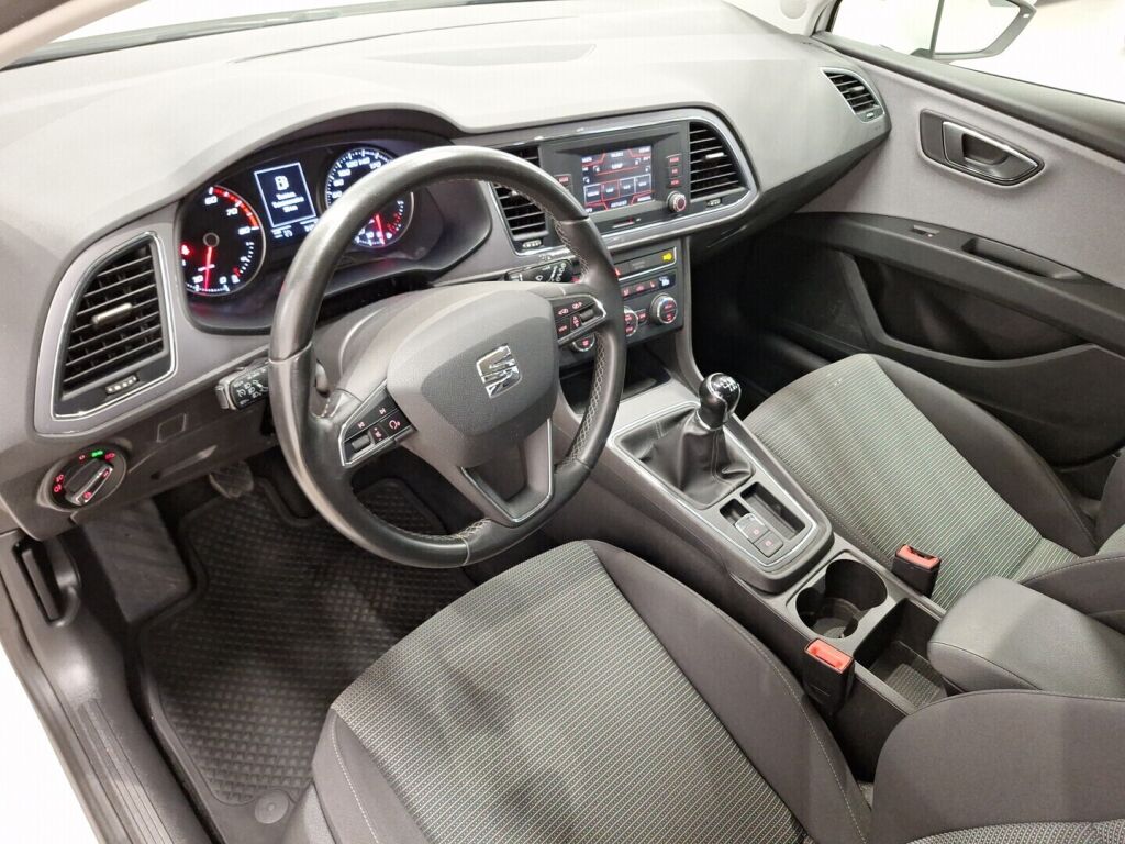 Seat LEON ST 2019 Valkoinen