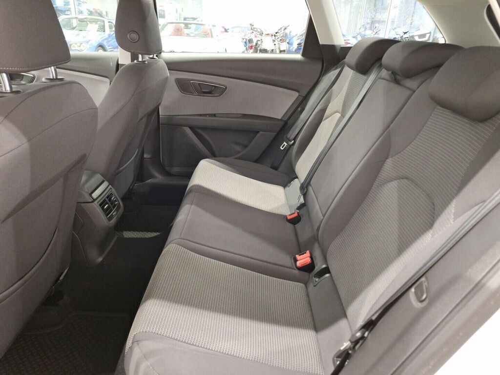 Seat LEON ST 2019 Valkoinen