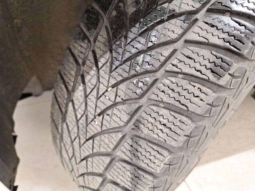 Seat LEON ST 2019 Valkoinen