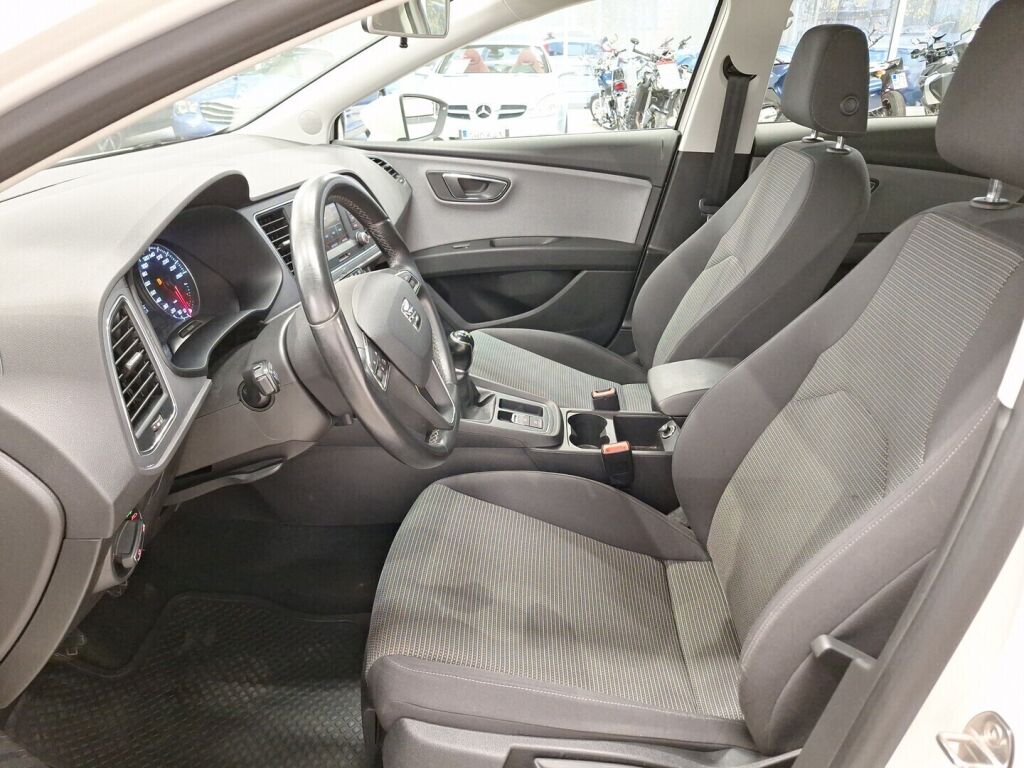 Seat LEON ST 2019 Valkoinen