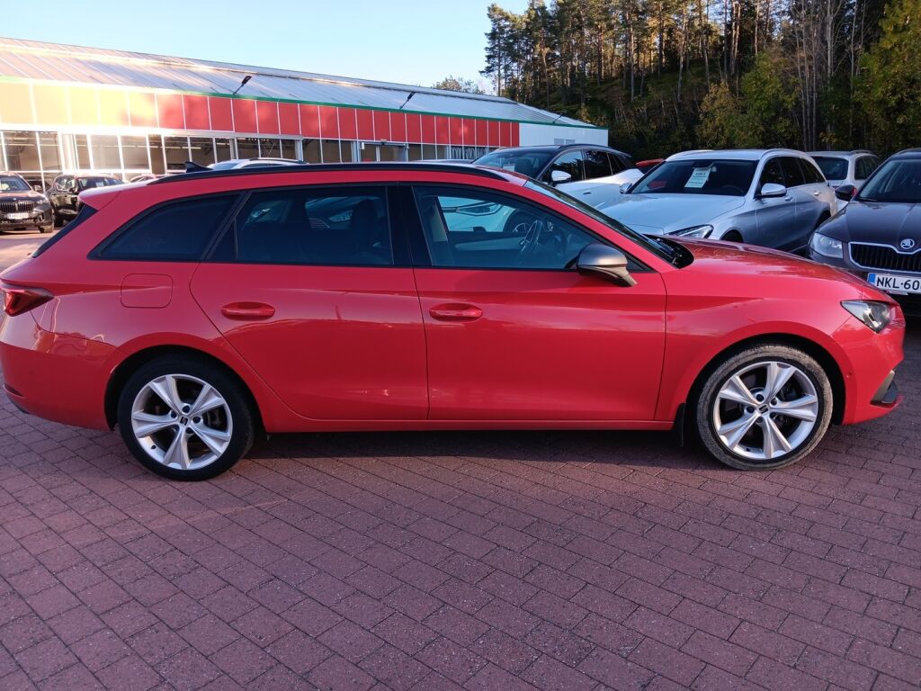 Seat Leon Sportstourer 2021 Punainen