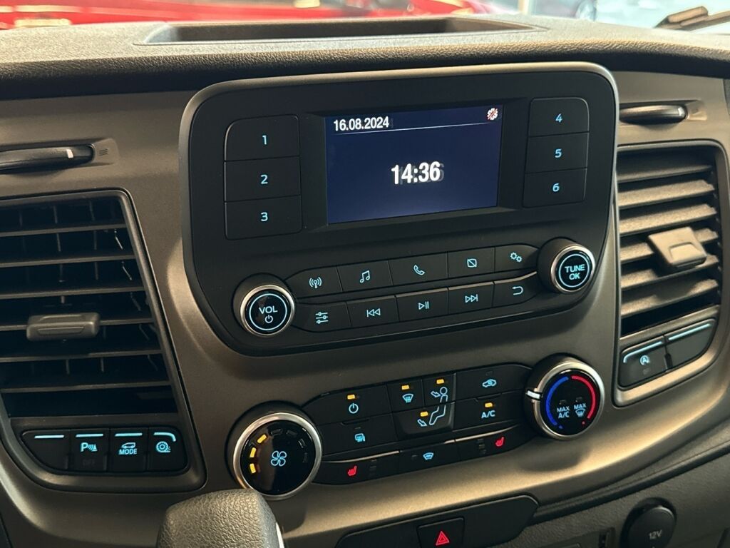 Ford Transit 2025 Frozen White