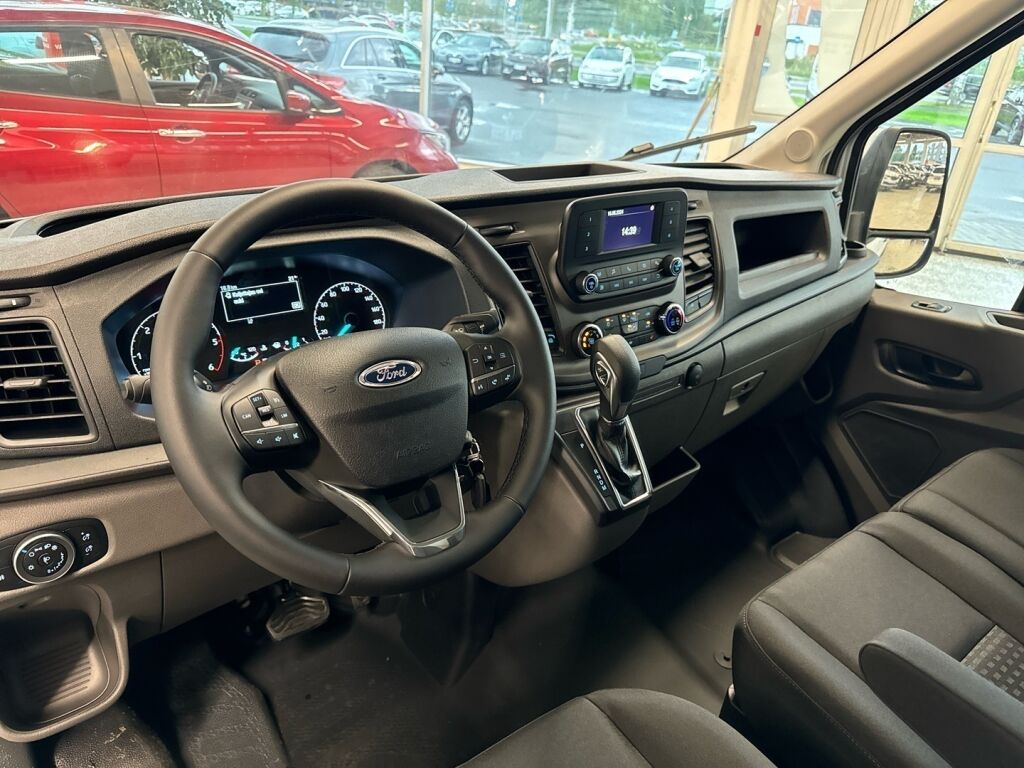 Ford Transit 2025 Frozen White