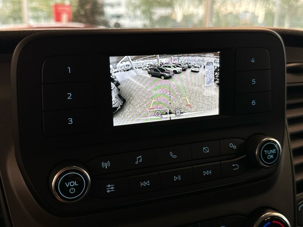 Ford Transit 2025 Frozen White