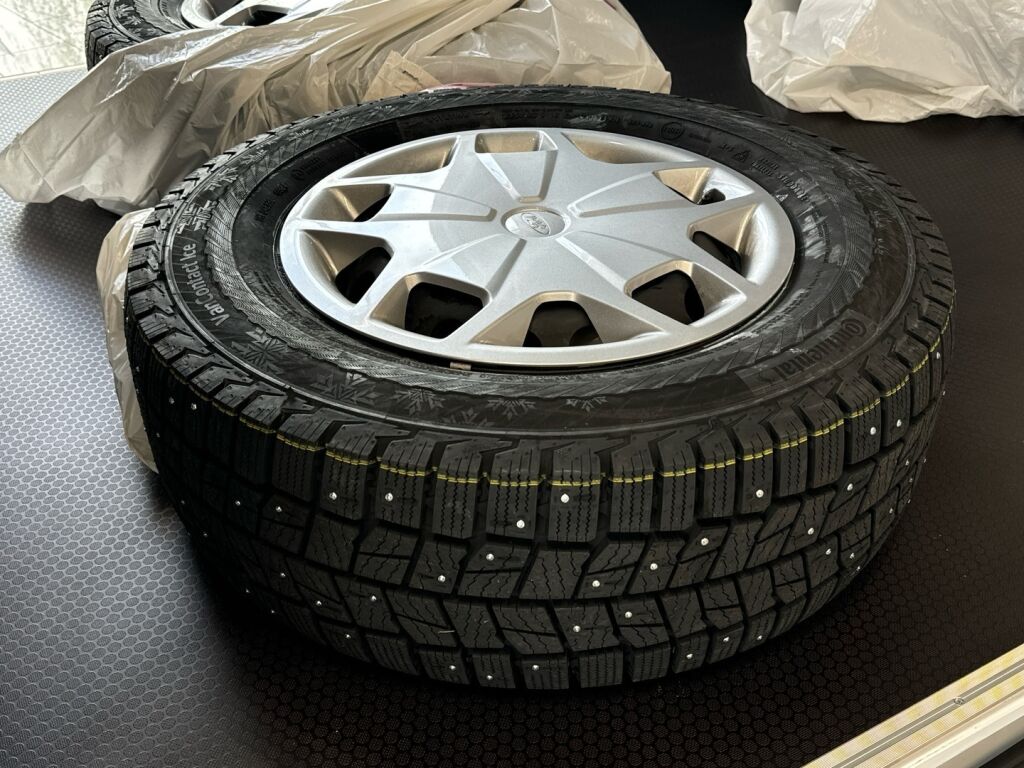 Ford Transit 2025 Frozen White