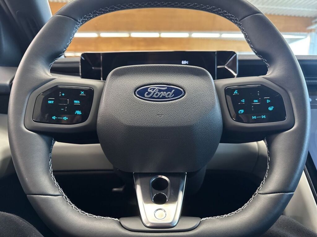 Ford Capri 2026 Harmaa