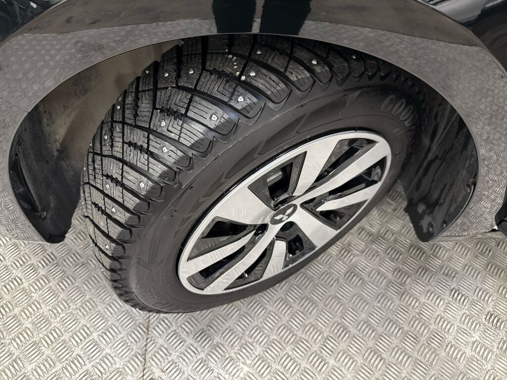 Mitsubishi Colt 2024 Musta