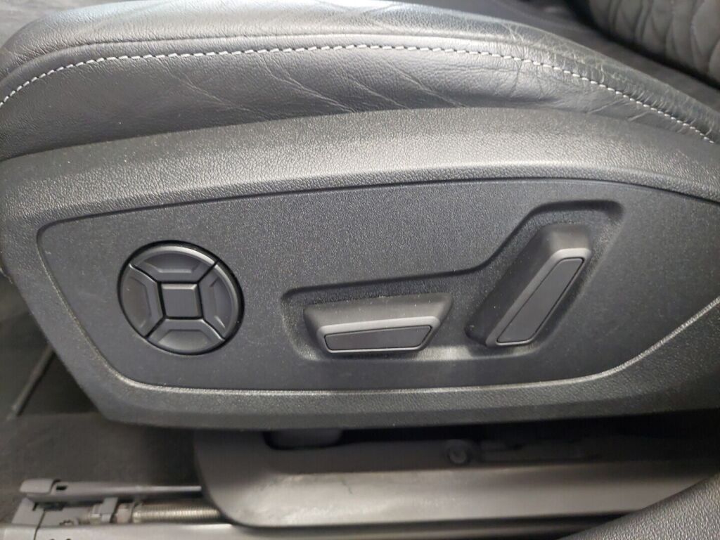 Audi A3 2021 Punainen