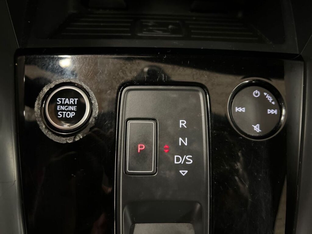 Audi A3 2021 Punainen
