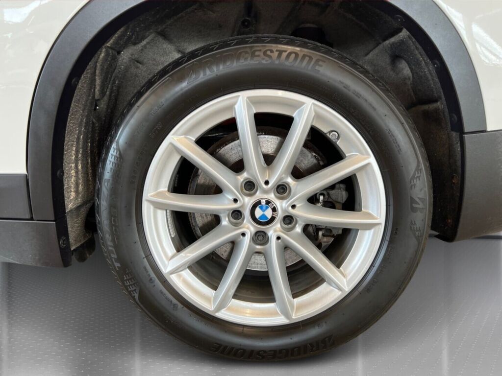 BMW X1 2021 Valkoinen