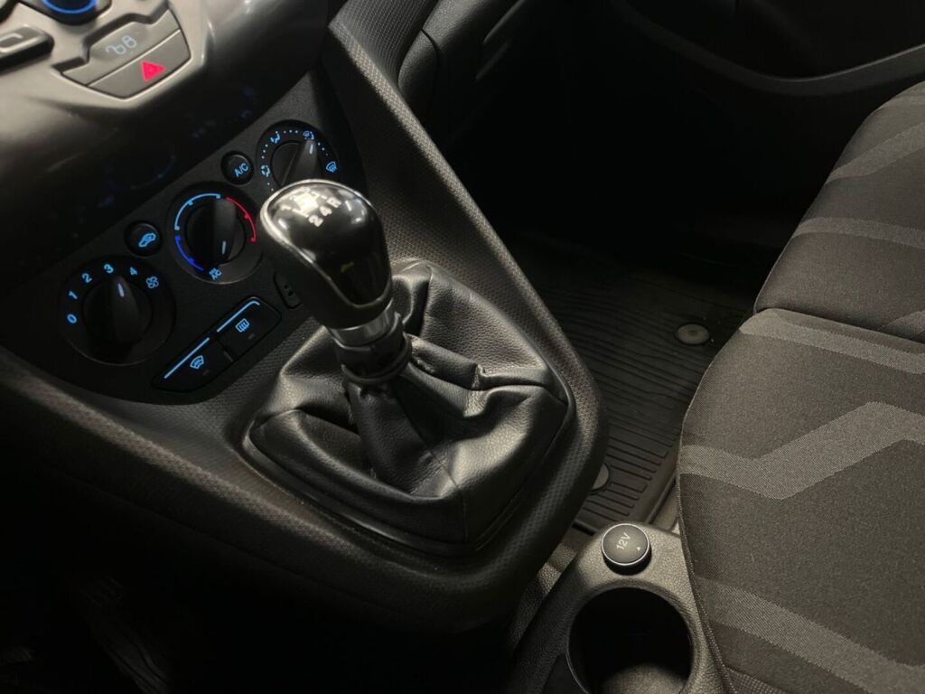 Ford Transit Connect 2017 Valkoinen