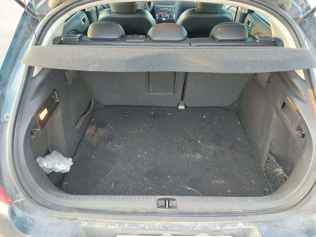 Citroen C4 2011 Sininen