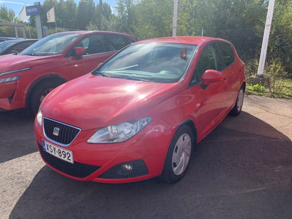 Seat Ibiza 2011 Punainen