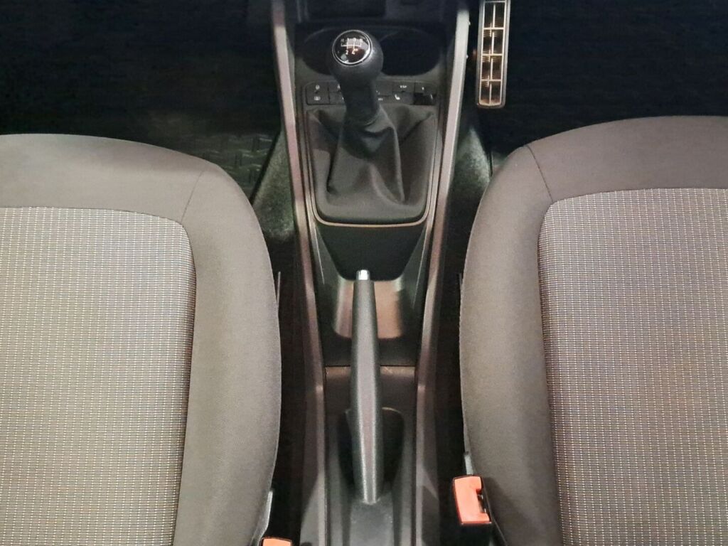 Seat Ibiza 2011 Punainen