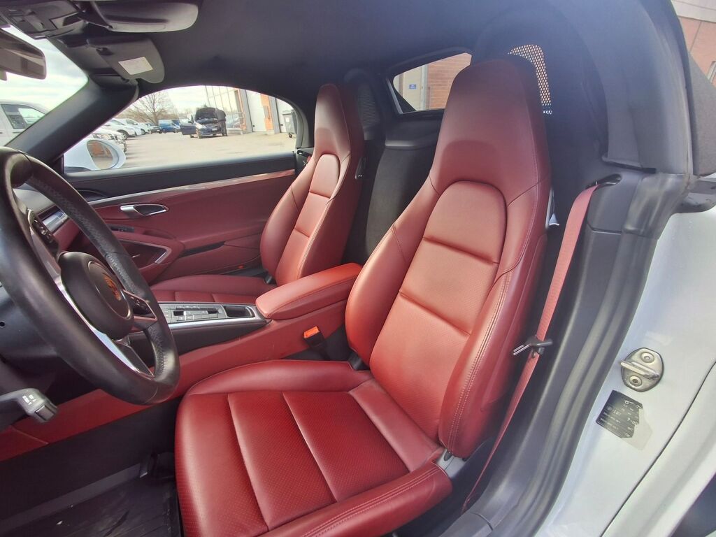 Porsche 718 2021 Valkoinen