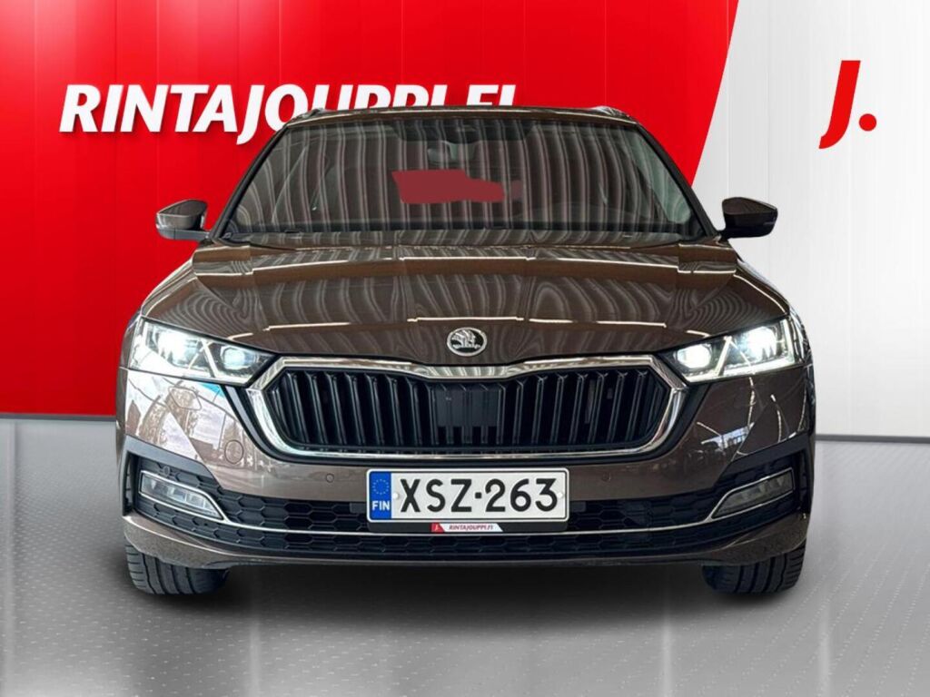 Skoda Octavia 2021 Metallinhohto Ruskea (beige)
